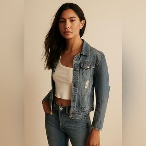 Mudd Distressed Denim Jacket Size S Stonewashed Blue Hand Pockets 100% Cotton